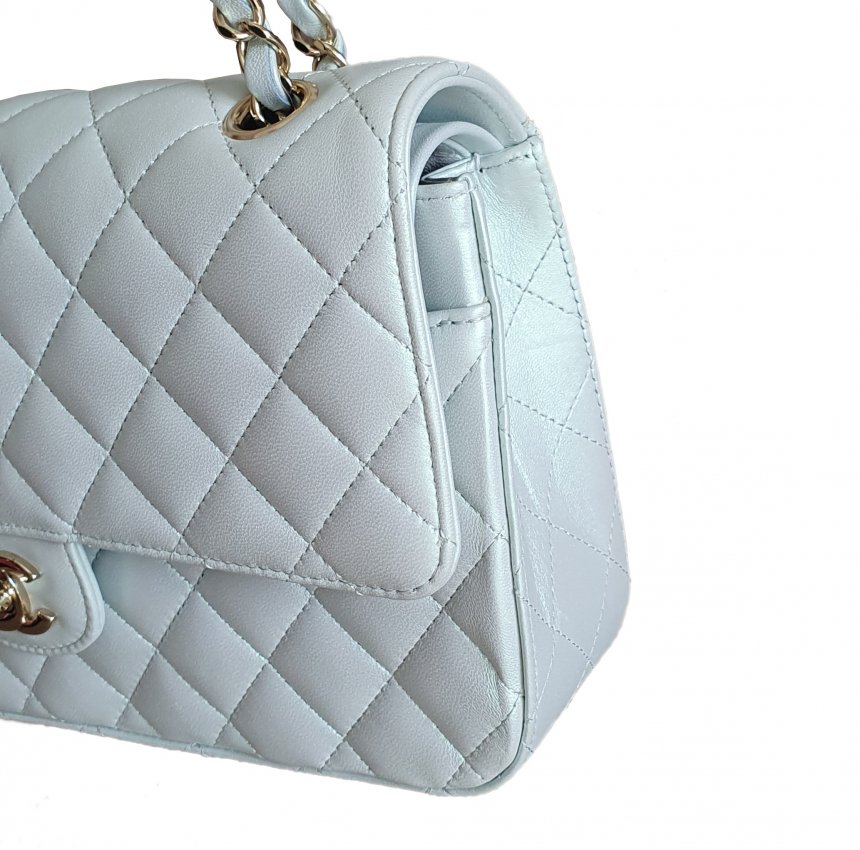 chanel bolsa baby blue