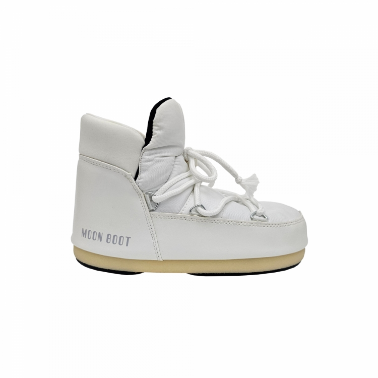 botamoonboot-01.jpg
