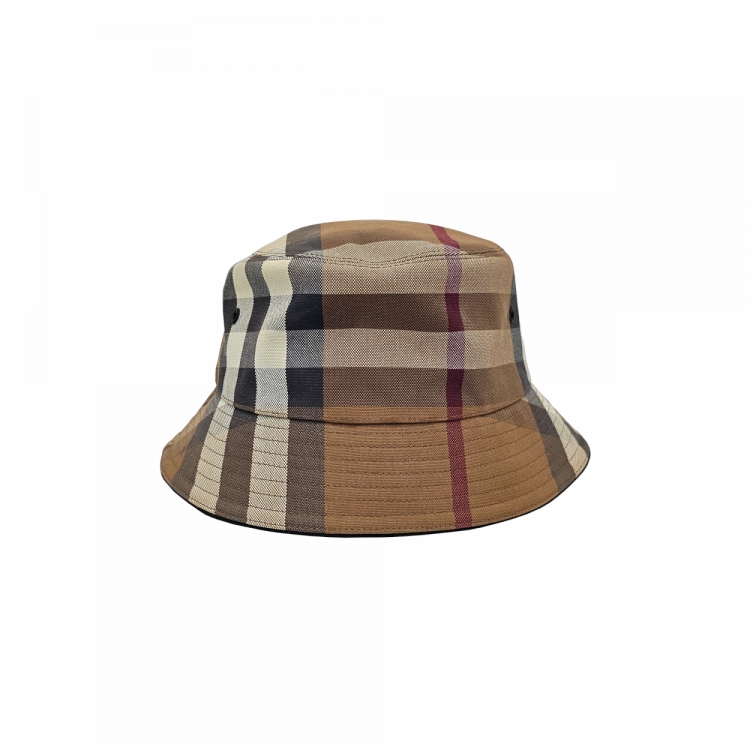 chapeuburberry-01sat.jpg