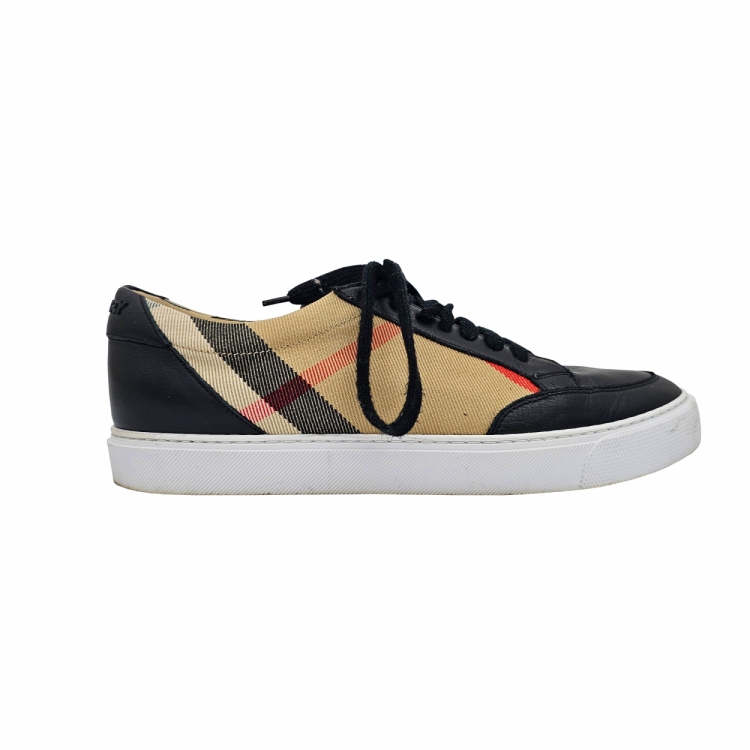 tenisburberry-02sat.jpg